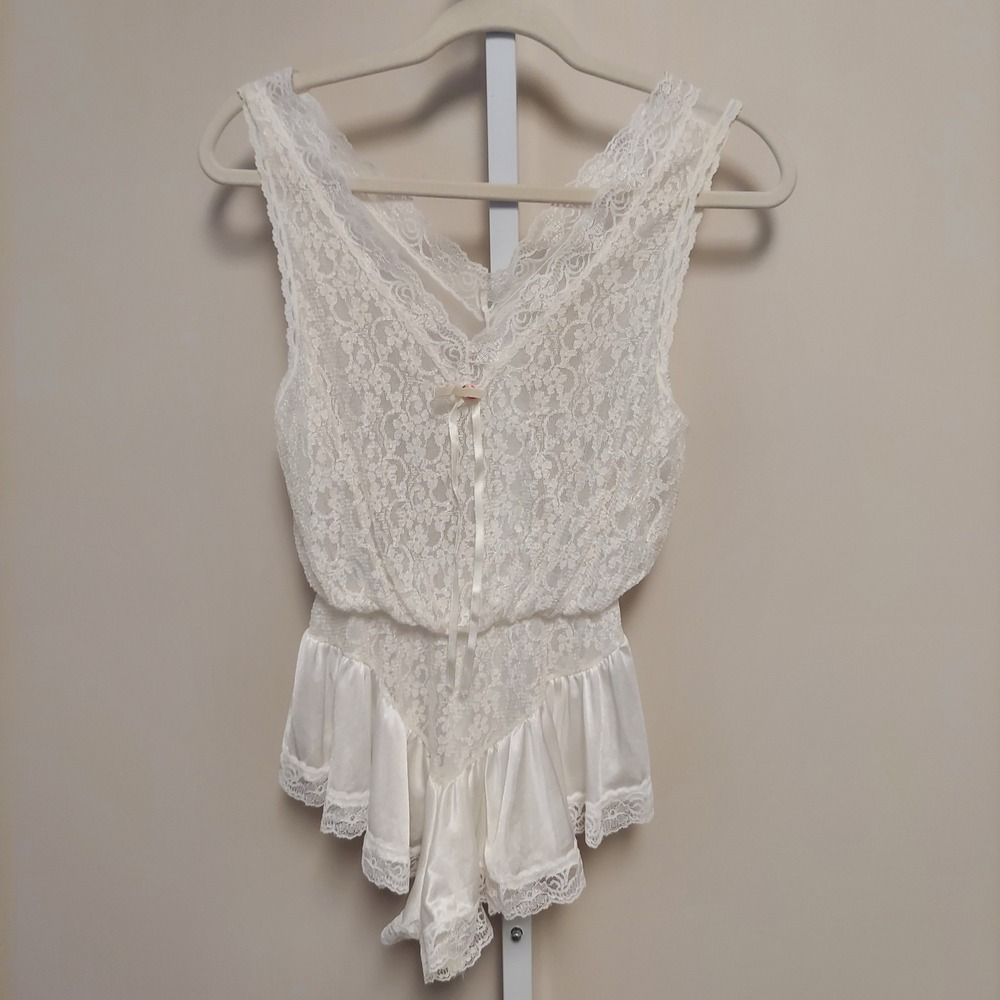 Vintage Inner Most White Lace Teddy Bodysuit Ruffle Satin Trim M Bridal Coquette